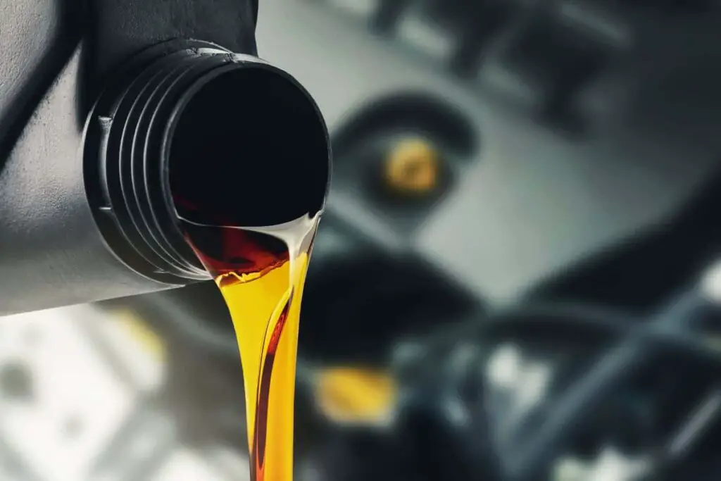 car oil pouring